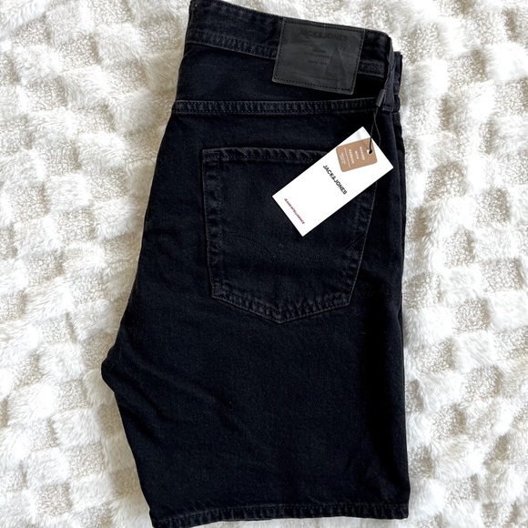 Jack and Jones black denim shorts - Picture 3 of 3